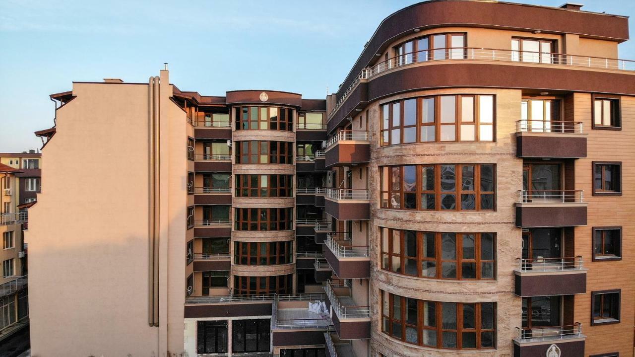 Апартаменти Лазур С Безплатен Паркинг Pomorie Esterno foto